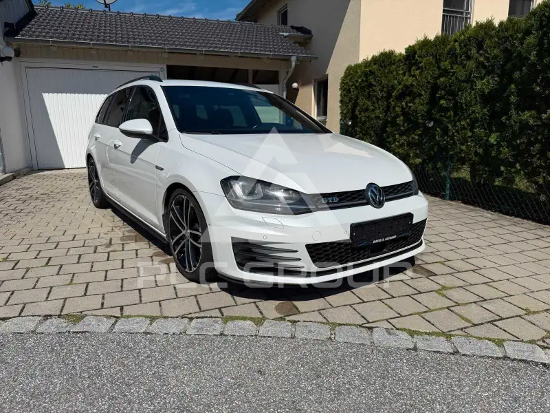 2015 Volkswagen GOLF