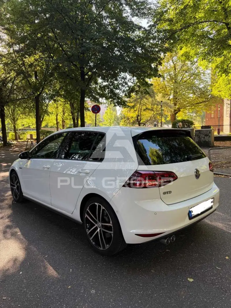 2015 Volkswagen GOLF