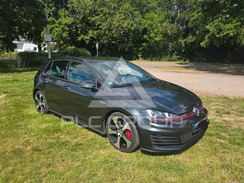 2015 Volkswagen GOLF