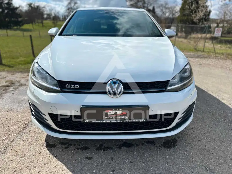 2015 Volkswagen GOLF