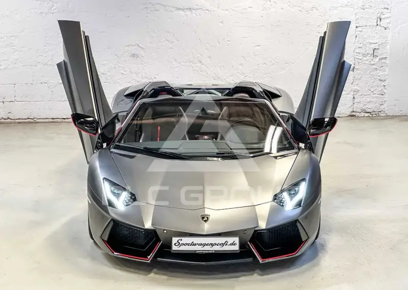 2015 Lamborghini Aventador