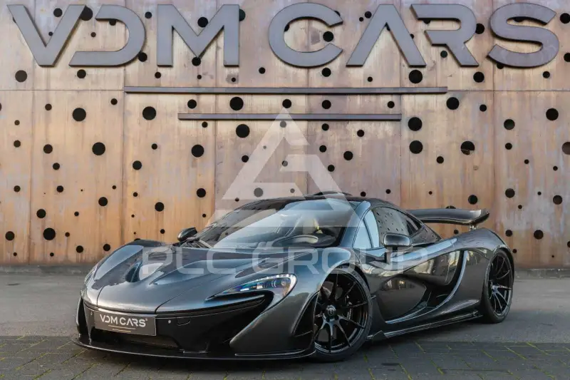 2015 McLaren P1