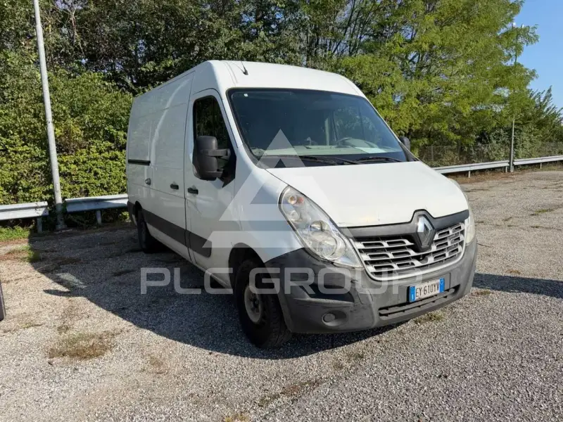 2015 Renault Master