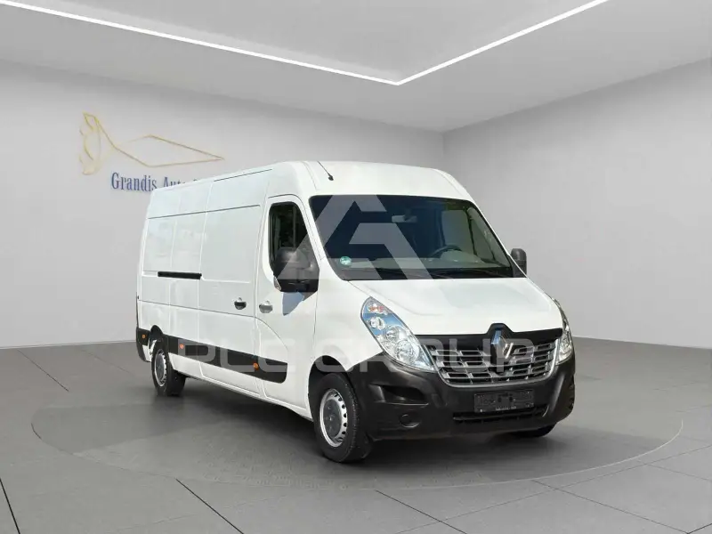 2015 Renault Master