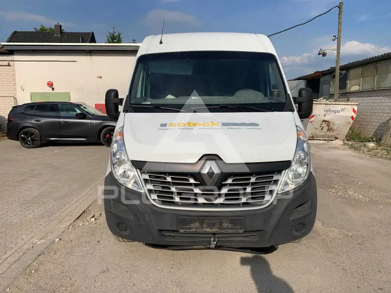 2015 Renault Master