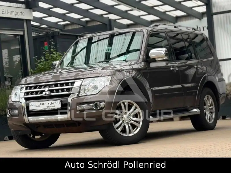 2016 Mitsubishi PAJARO