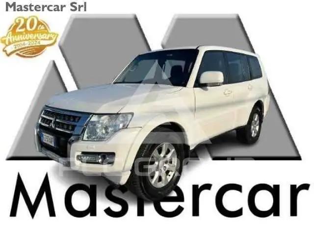 2016 Mitsubishi PAJARO