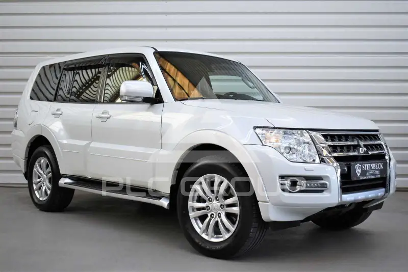 2016 Mitsubishi PAJARO