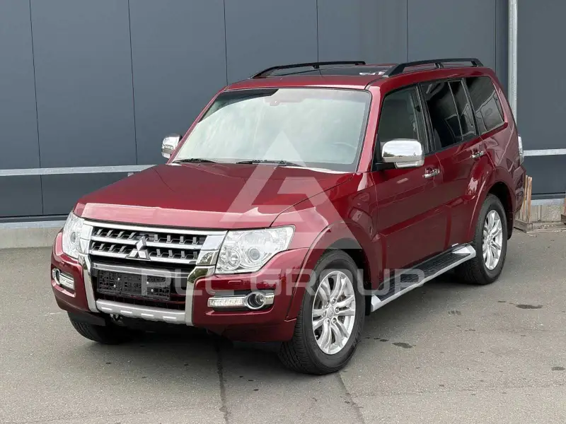 2016 Mitsubishi PAJARO