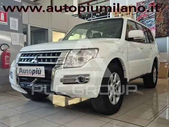 2016 Mitsubishi PAJARO