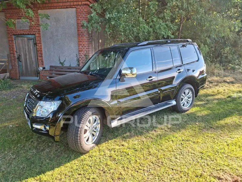 2016 Mitsubishi PAJARO