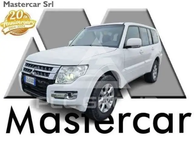 2016 Mitsubishi PAJARO