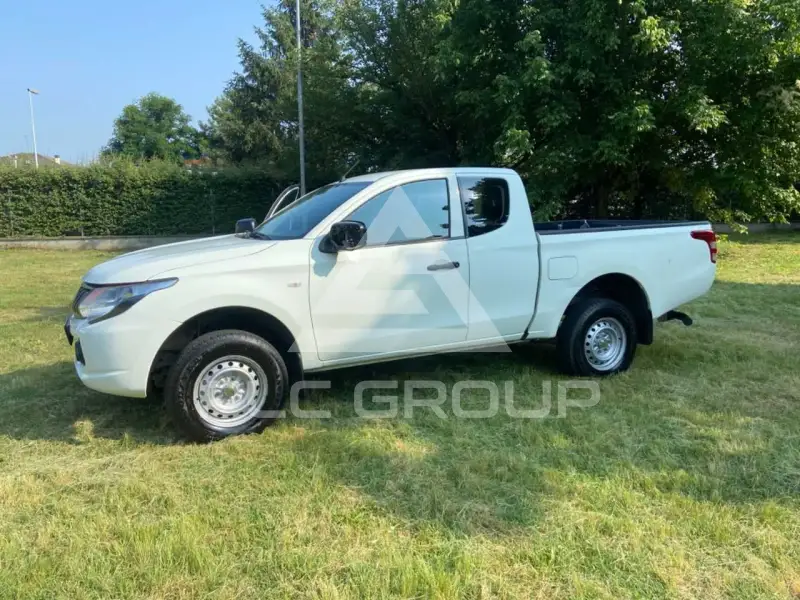 2016 Mitsubishi L200