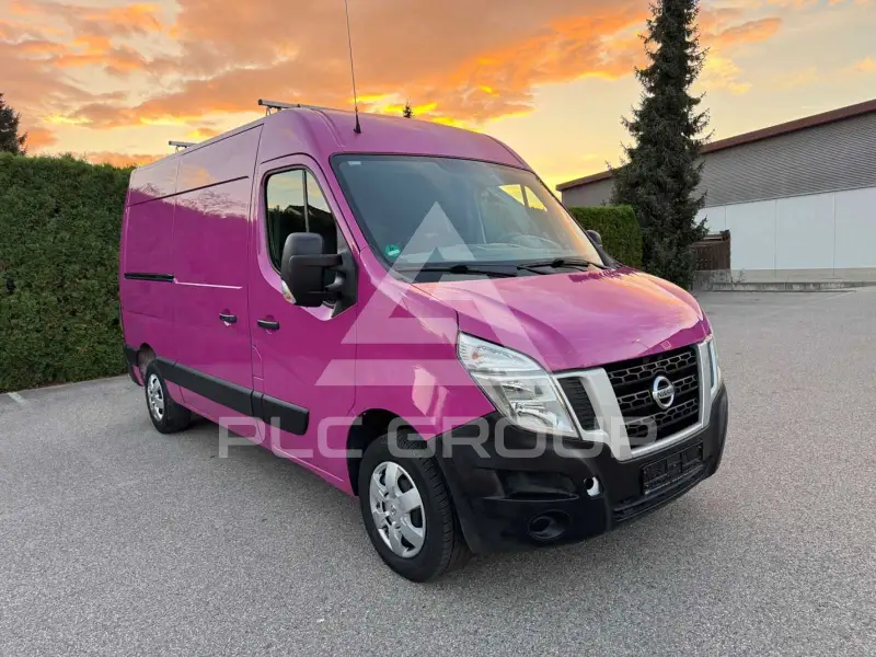2016 Nissan NV 400