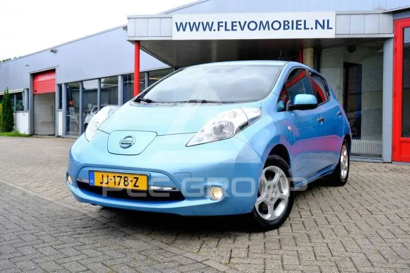 2016 Nissan LEAF