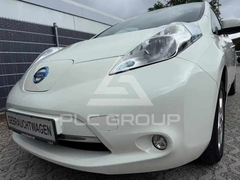 2016 Nissan LEAF