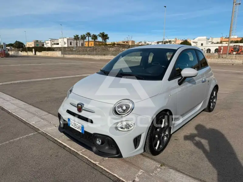 2016 Abarth 595