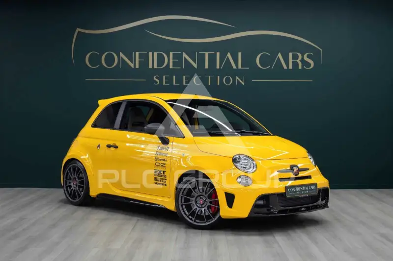 2016 Abarth 695