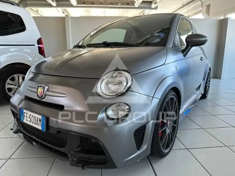 2016 Abarth 695