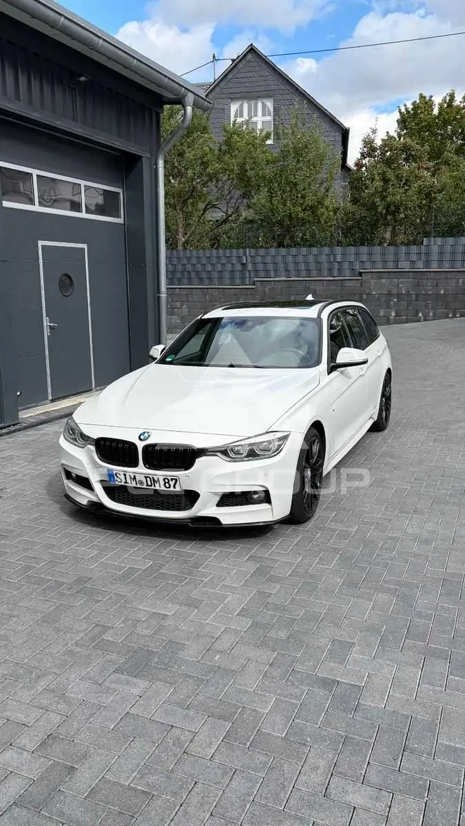 2016 BMW 325