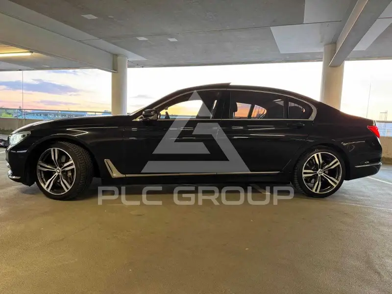 2016 BMW 740