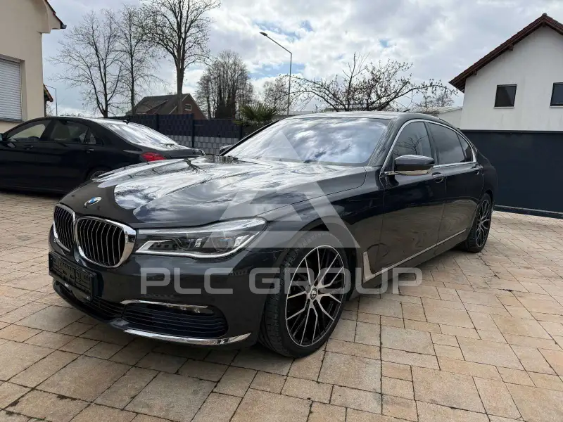 2016 BMW 740