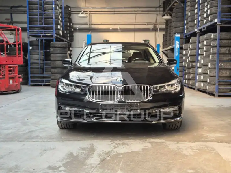2016 BMW 740