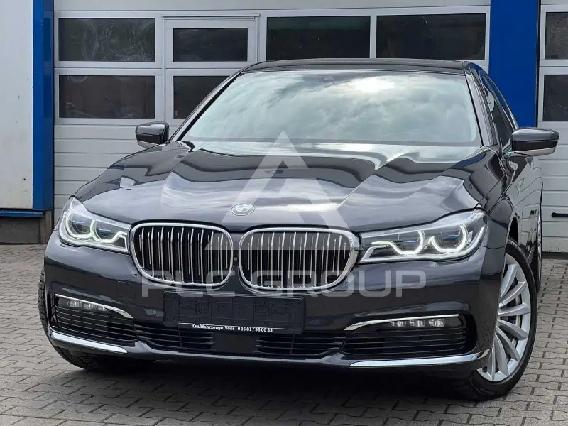 2016 BMW 740