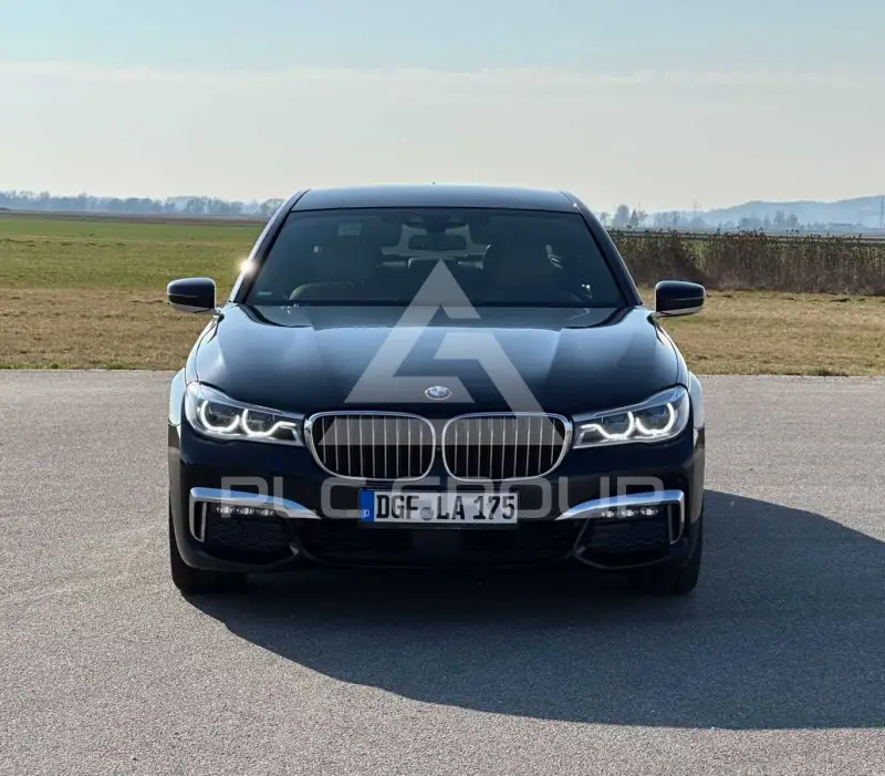 2016 BMW 740
