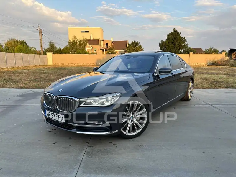 2016 BMW 750
