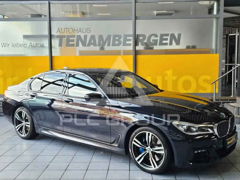 2016 BMW 750