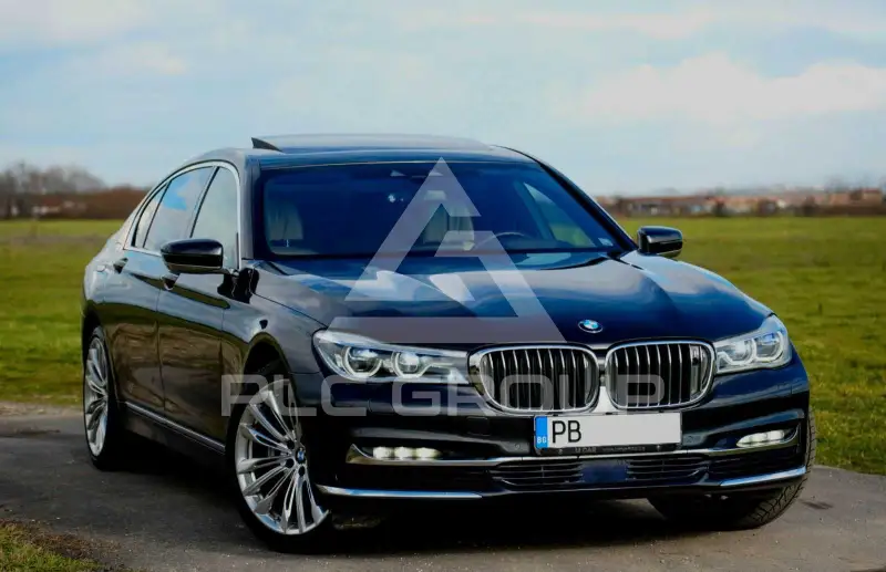 2016 BMW 750