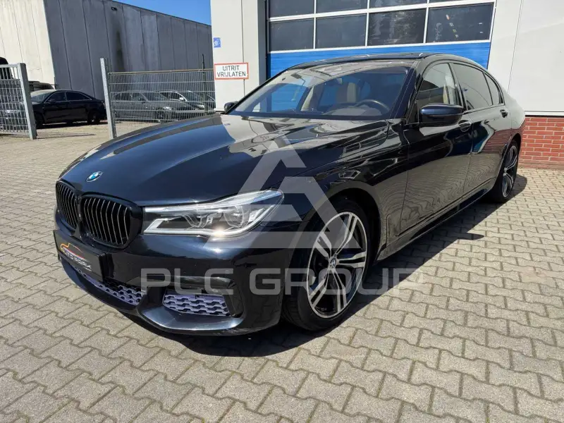 2016 BMW 750