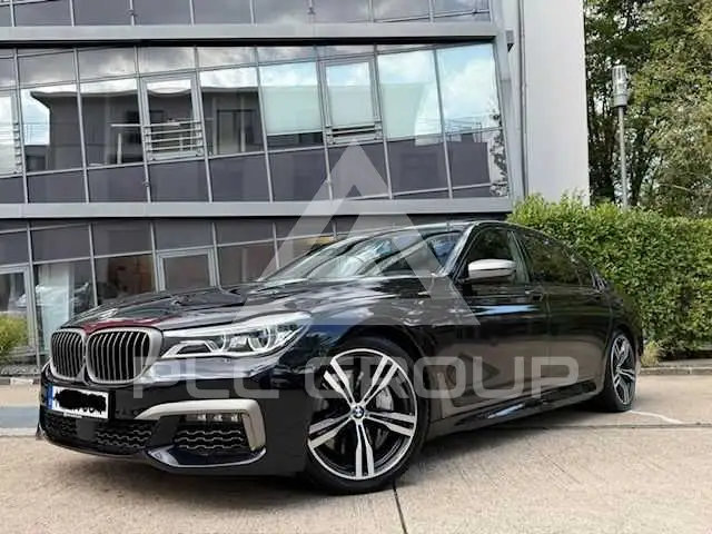 2016 BMW 750