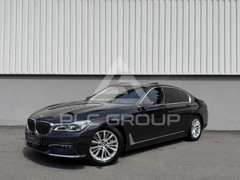2016 BMW 750