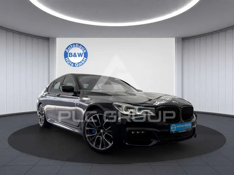 2016 BMW 750