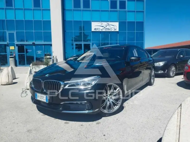 2016 BMW 750