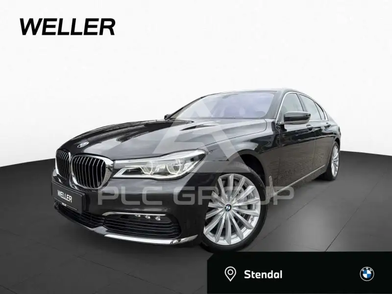 2016 BMW 750