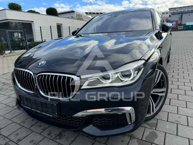2016 BMW 750