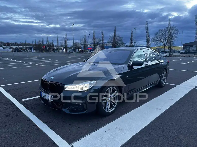 2016 BMW 750