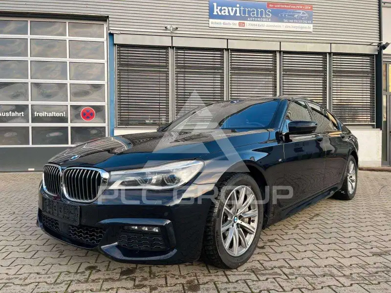 2016 BMW 750