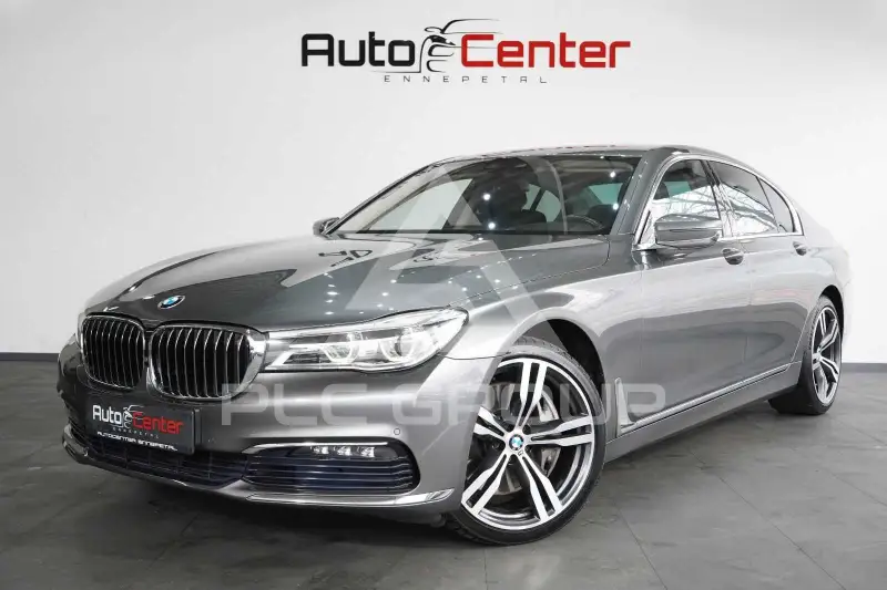 2016 BMW 750