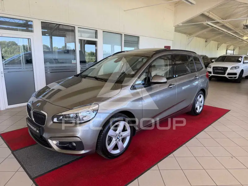 2016 BMW 220