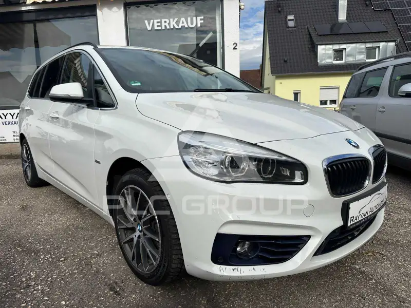 2016 BMW 220