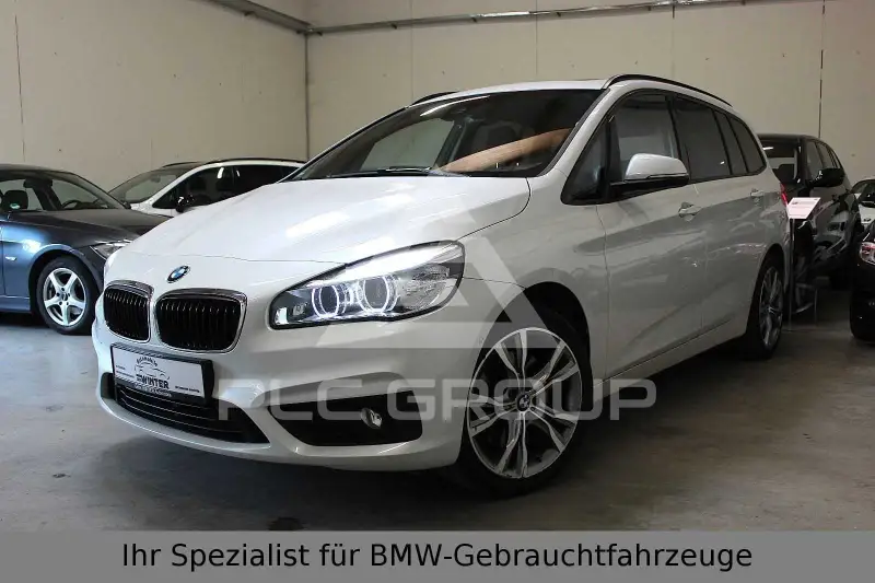 2016 BMW 220