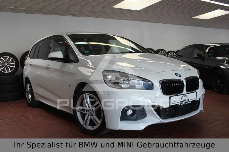 2016 BMW 220