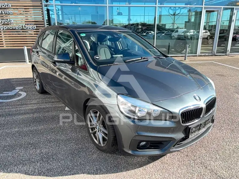 2016 BMW 220