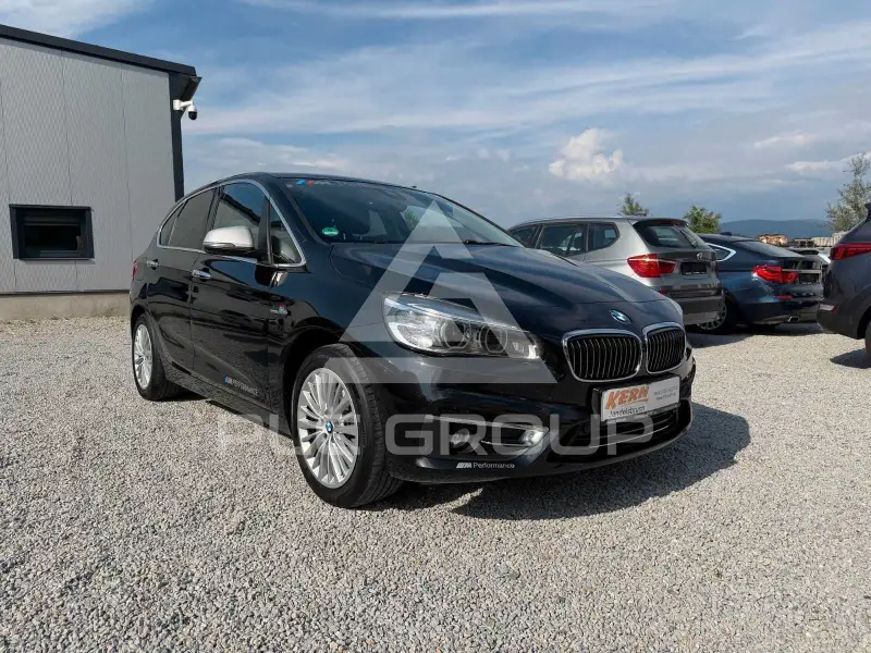 2016 BMW 220