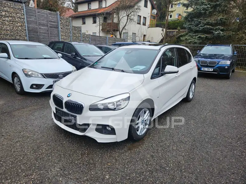 2016 BMW 220