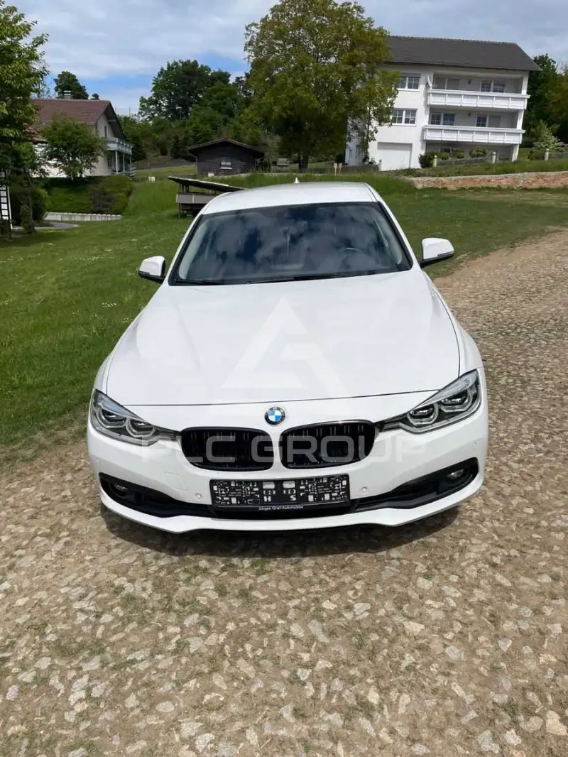 2016 BMW 320